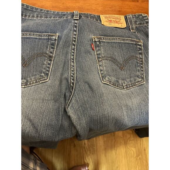 Womens LEVIS 525 Perfect Waist Boot Cut Stretch‎ Jeans Size 8M - Picture 1 of 6